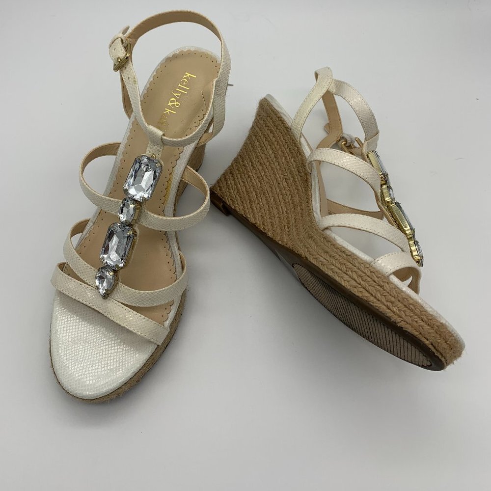 Kelly & Katie Sandals Excellent Condition Size 8